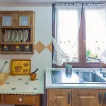 Casa La Escuela Holiday home