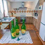 Casa La Escuela Holiday home