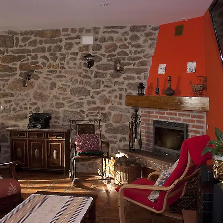 Casa La Escuela Tuilla