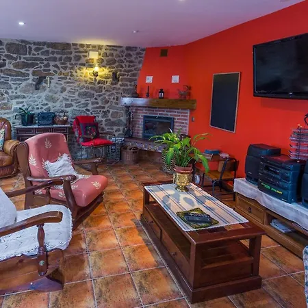 Holiday home Casa La Escuela