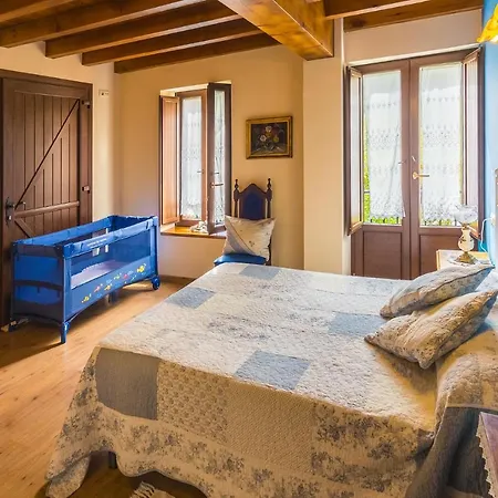 펜션 Casa La Escuela Tuilla