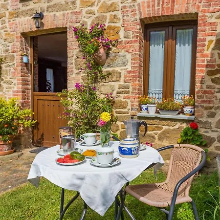 Holiday home Casa La Escuela